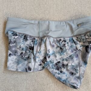 Lululemon Athletica Speed Up 2.5" LR Short 4 Kaleidofloral Multi-Blue Cast